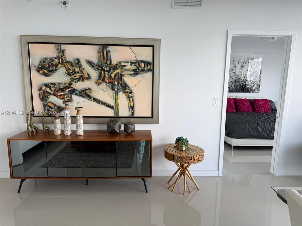 For Rent: $6,700 (2 beds, 2 baths, 1178 Square Feet)