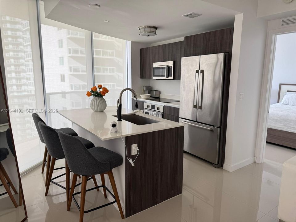 For Rent: $6,700 (2 beds, 2 baths, 1178 Square Feet)