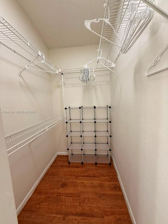 For Rent: $3,000 (2 beds, 2 baths, 1326 Square Feet)