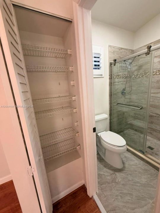 For Rent: $3,000 (2 beds, 2 baths, 1326 Square Feet)