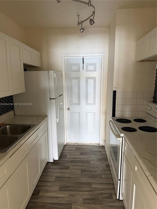 В аренду: $1,650 (1 спален, 1 ванн, 660 Квадратных фут)
