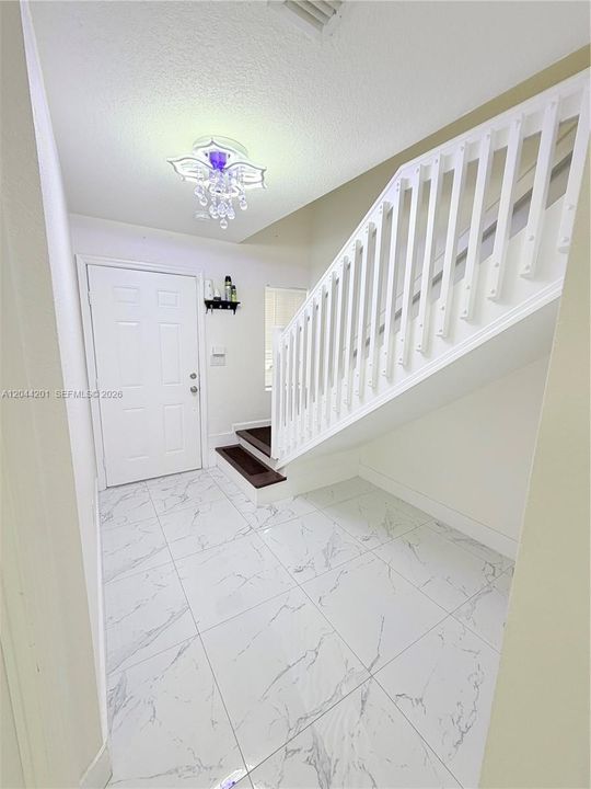 В аренду: $3,000 (3 спален, 2 ванн, 1276 Квадратных фут)