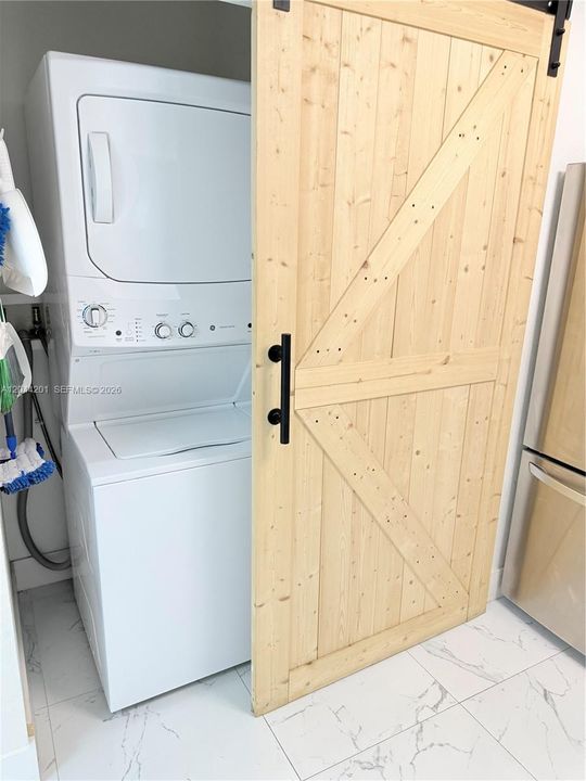 В аренду: $3,000 (3 спален, 2 ванн, 1276 Квадратных фут)