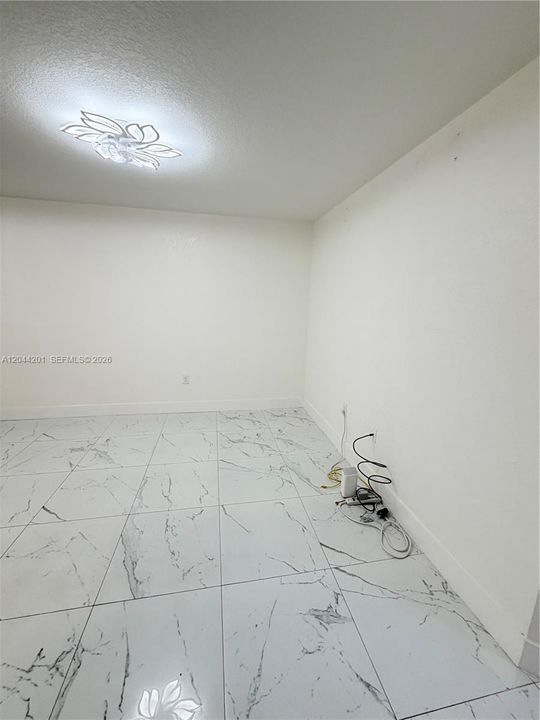 В аренду: $3,000 (3 спален, 2 ванн, 1276 Квадратных фут)