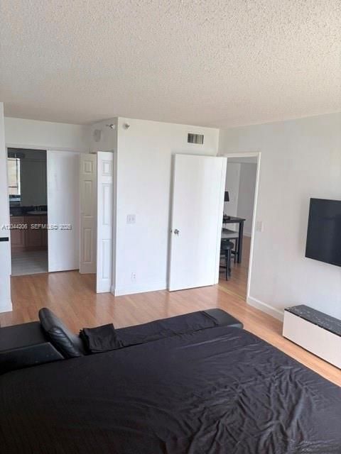 В аренду: $2,600 (2 спален, 2 ванн, 1134 Квадратных фут)