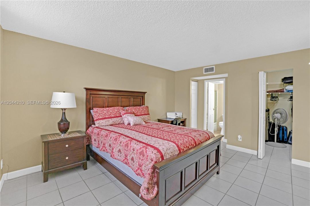 For Sale: $117,000 (2 beds, 2 baths, 960 Square Feet)