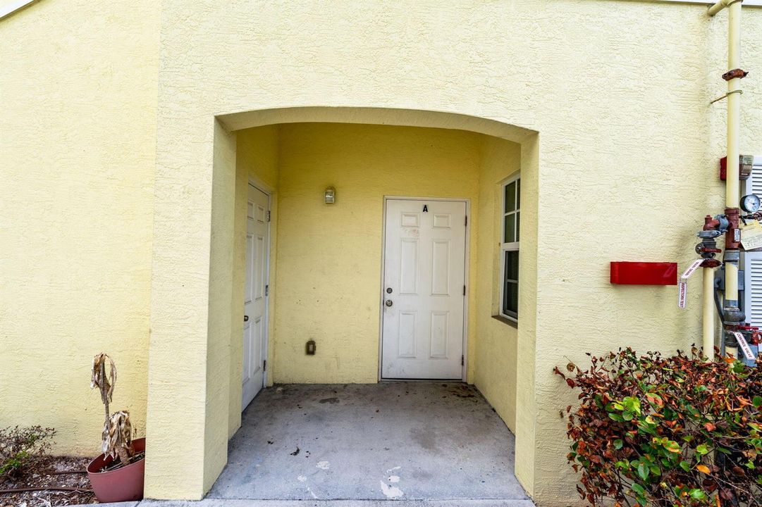 3-web-or-mls-A7407996