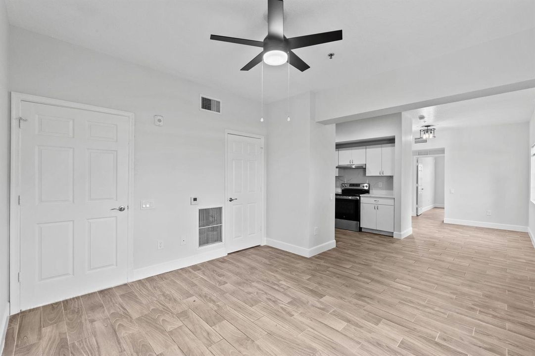 5-web-or-mls-A7407906