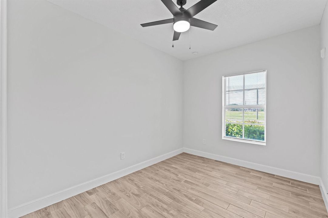 26-web-or-mls-A7407978