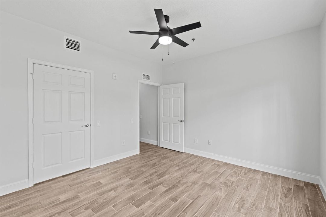 23-web-or-mls-A7407951