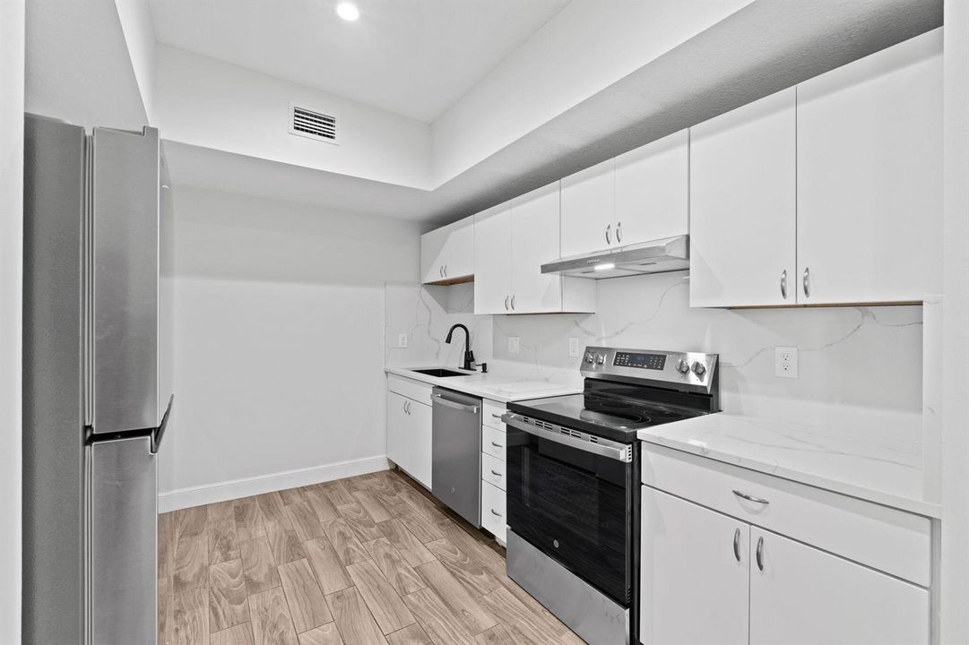 7-web-or-mls-A7407924