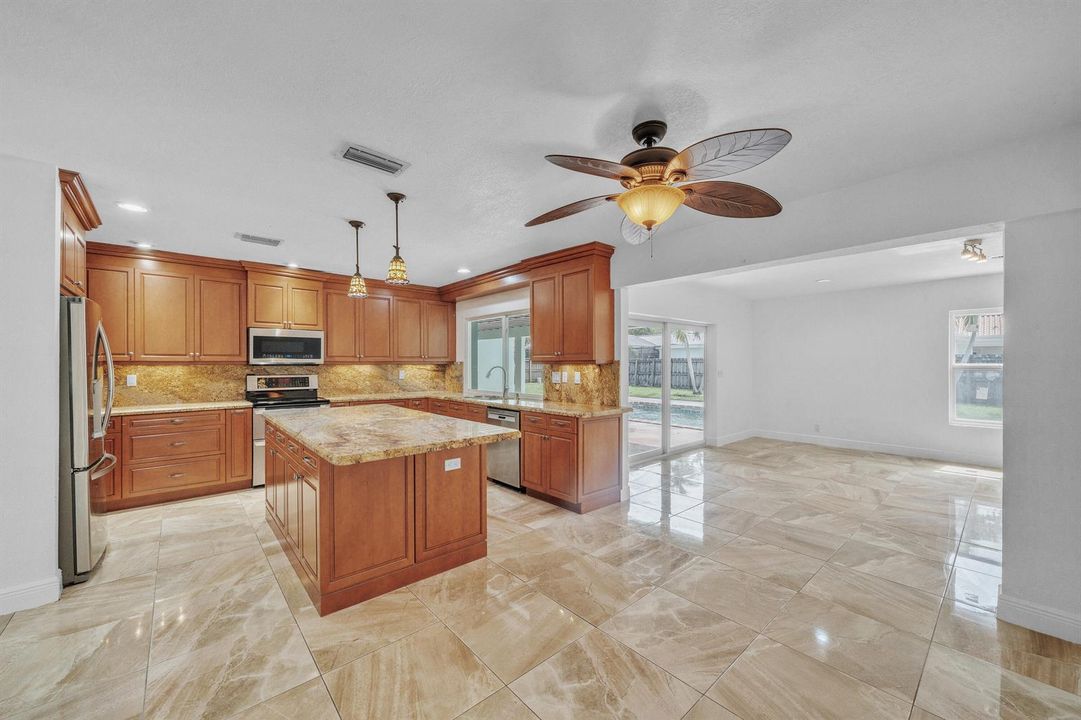 12 Kitchen