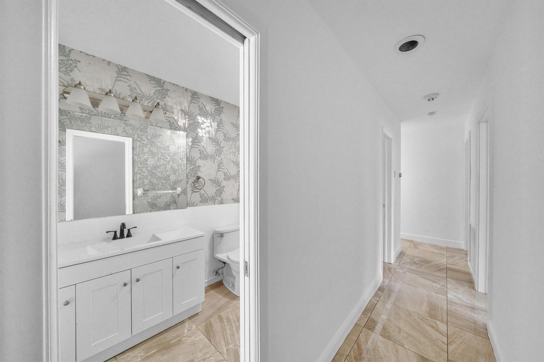 29 Foyer (1)