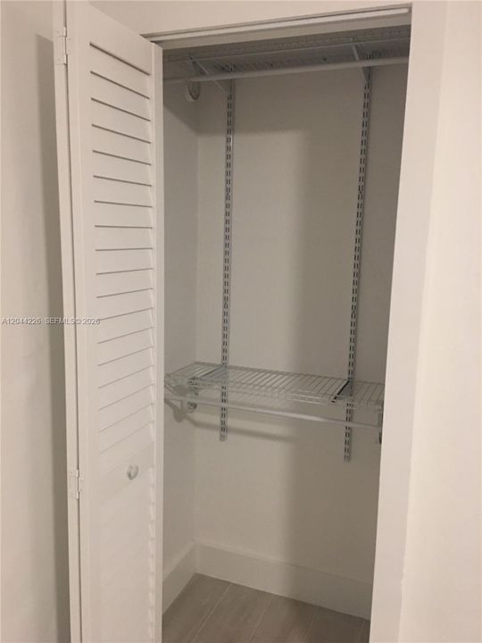 В аренду: $1,500 (0 спален, 1 ванн, 250 Квадратных фут)