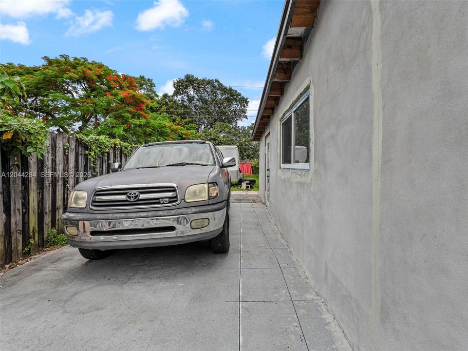 На продажу: $499,900 (3 спален, 1 ванн, 1518 Квадратных фут)