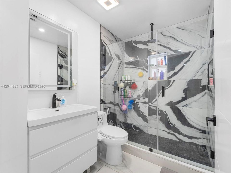 На продажу: $499,900 (3 спален, 1 ванн, 1518 Квадратных фут)