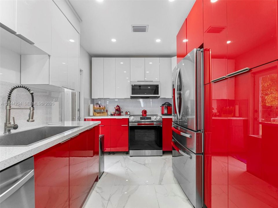 На продажу: $499,900 (3 спален, 1 ванн, 1518 Квадратных фут)