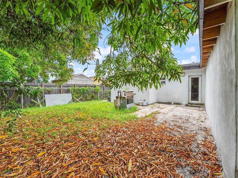На продажу: $499,900 (3 спален, 1 ванн, 1518 Квадратных фут)