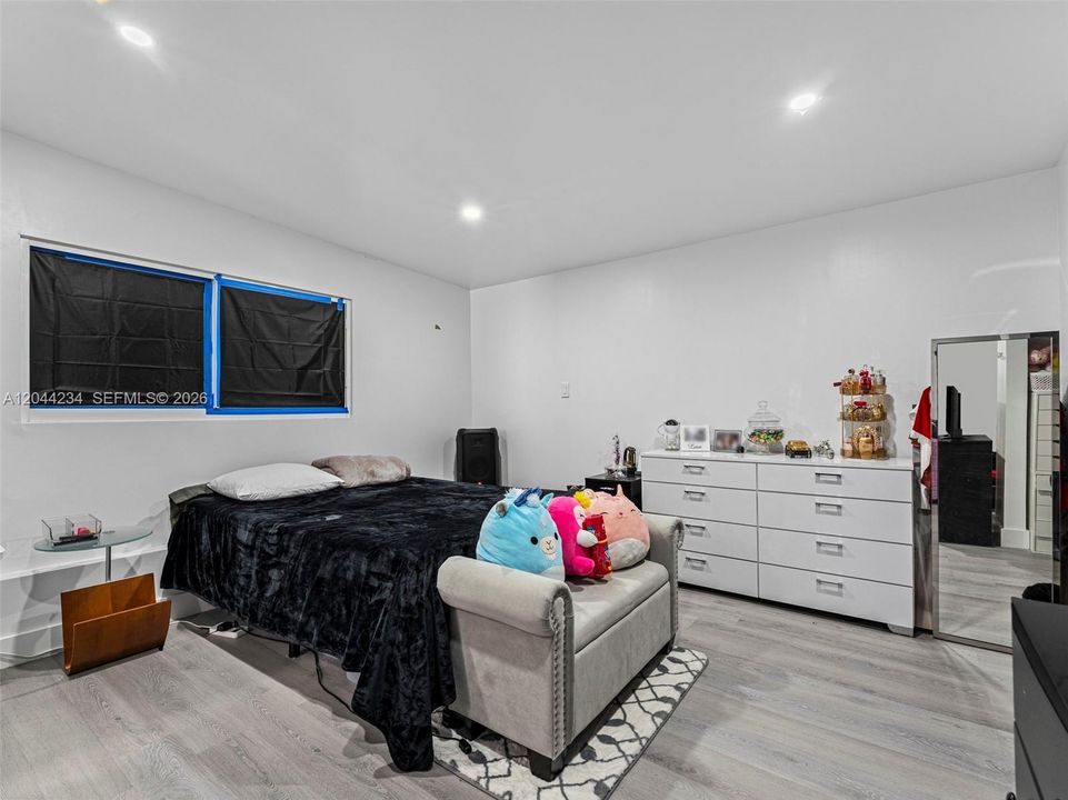На продажу: $499,900 (3 спален, 1 ванн, 1518 Квадратных фут)