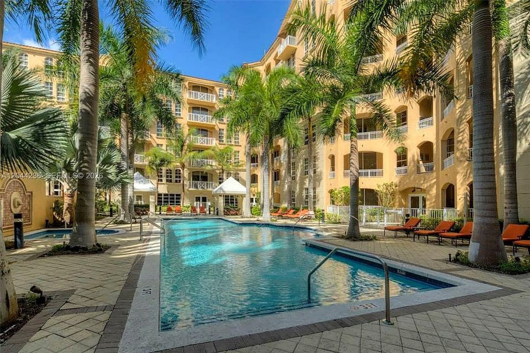 На продажу: $499,000 (2 спален, 2 ванн, 1288 Квадратных фут)