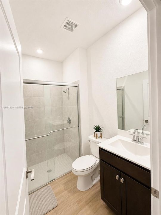 En Venta: $510,000 (4 camas, 3 baños, 1757 Pies cuadrados)