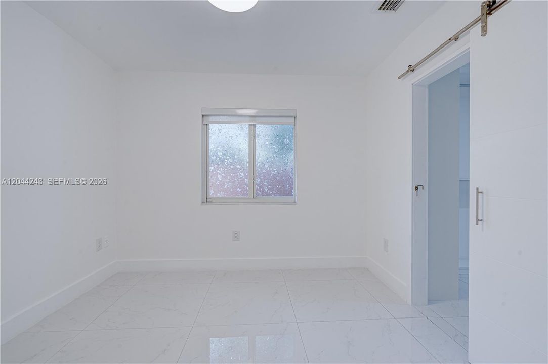 For Rent: $14,900 (4 beds, 3 baths, 2316 Square Feet)