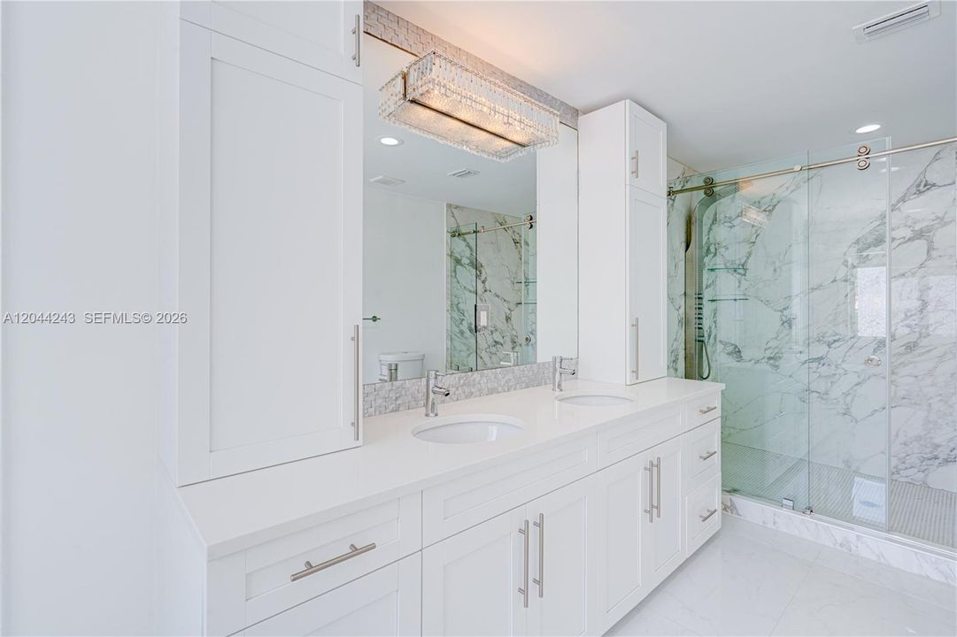 For Rent: $14,900 (4 beds, 3 baths, 2316 Square Feet)