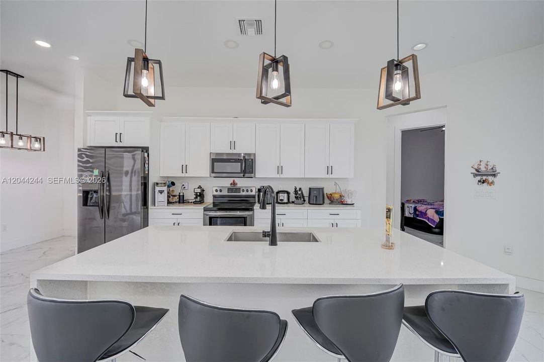 En Venta: $459,999 (3 camas, 2 baños, 1631 Pies cuadrados)