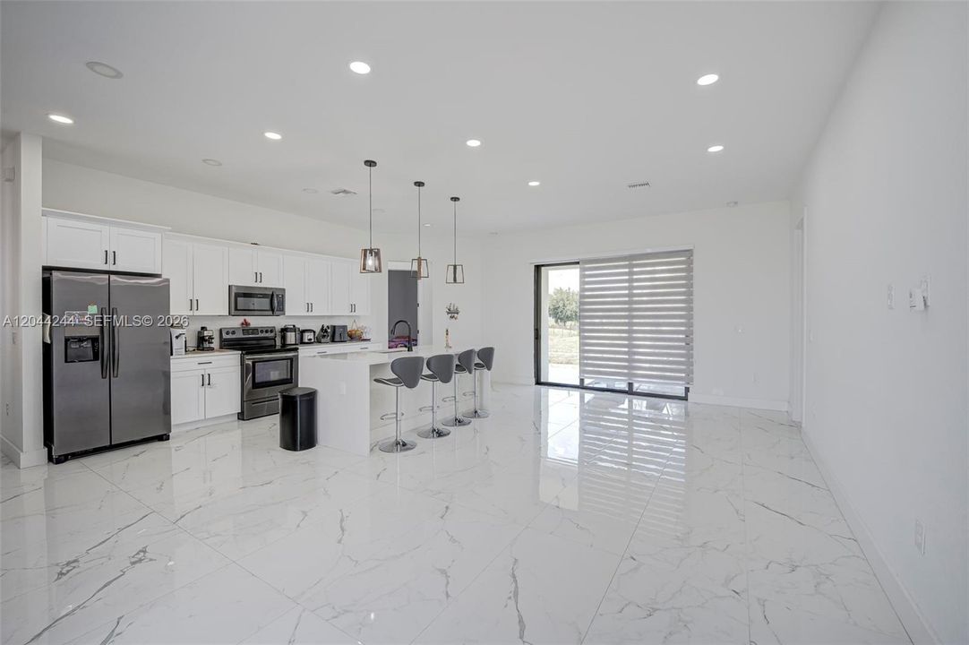 En Venta: $459,999 (3 camas, 2 baños, 1631 Pies cuadrados)