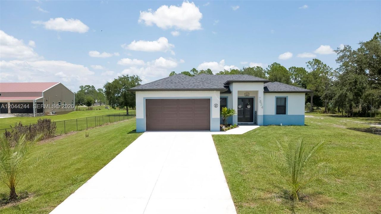En Venta: $459,999 (3 camas, 2 baños, 1631 Pies cuadrados)