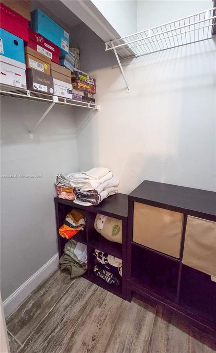 В аренду: $1,900 (1 спален, 1 ванн, 813 Квадратных фут)