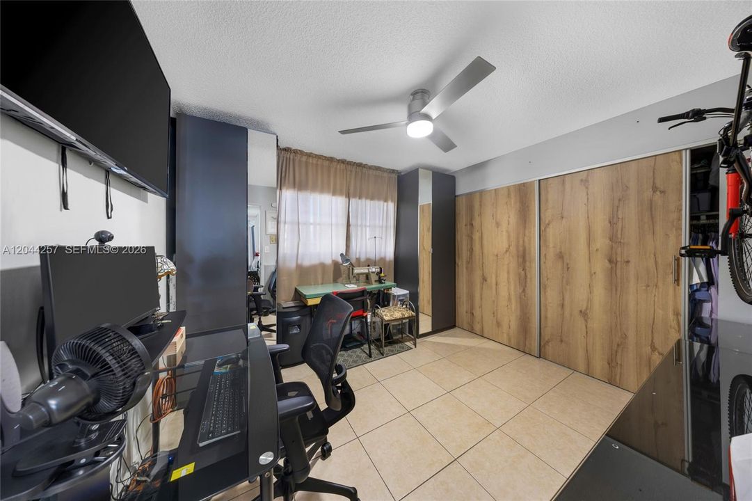 En Venta: $239,000 (2 camas, 2 baños, 1080 Pies cuadrados)
