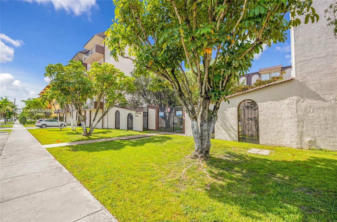 En Venta: $239,000 (2 camas, 2 baños, 1080 Pies cuadrados)