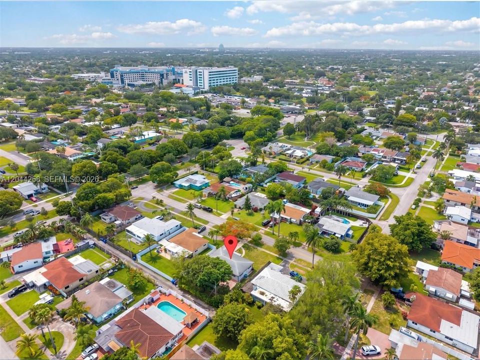 На продажу: $549,999 (3 спален, 2 ванн, 1364 Квадратных фут)
