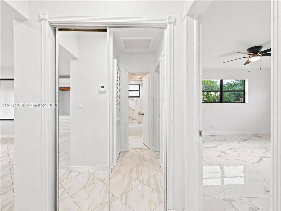 На продажу: $549,999 (3 спален, 2 ванн, 1364 Квадратных фут)