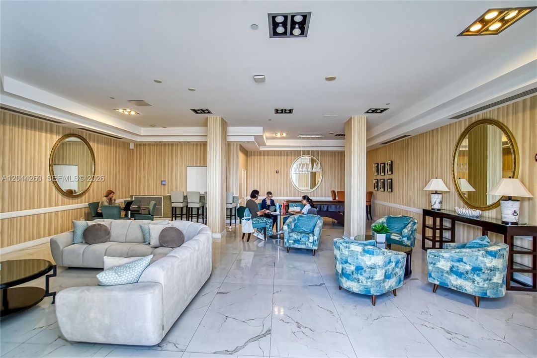 На продажу: $465,000 (1 спален, 1 ванн, 808 Квадратных фут)