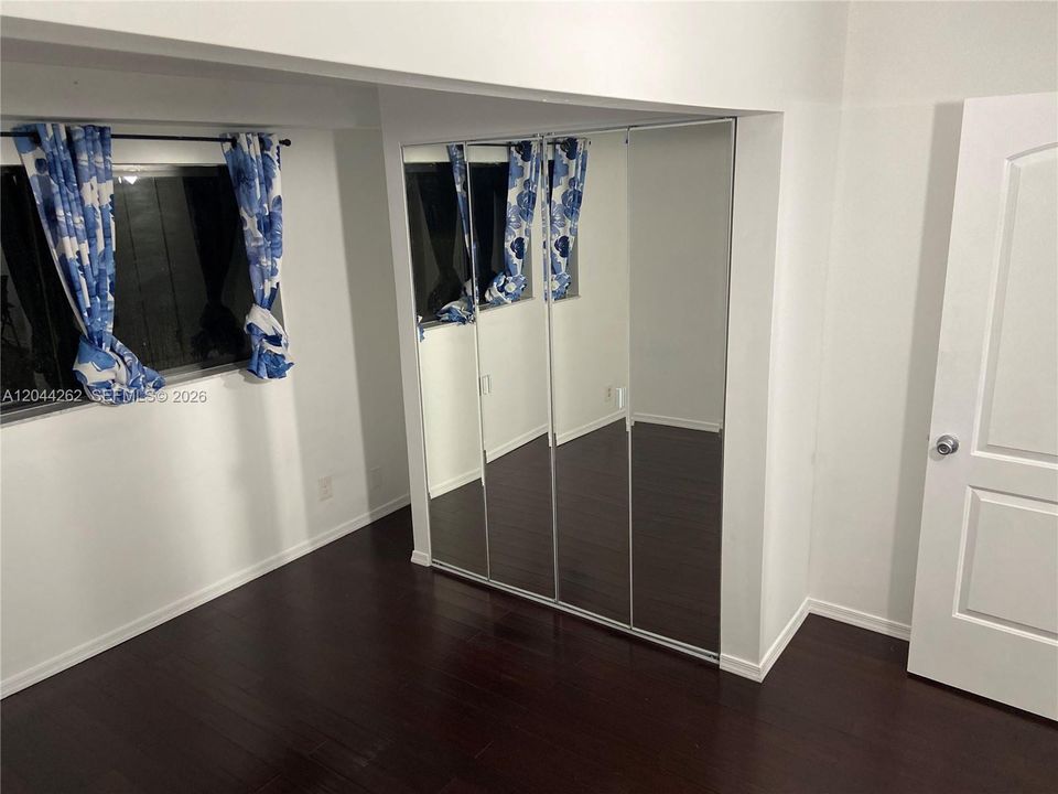 En Venta: $499,900 (3 camas, 3 baños, 1818 Pies cuadrados)