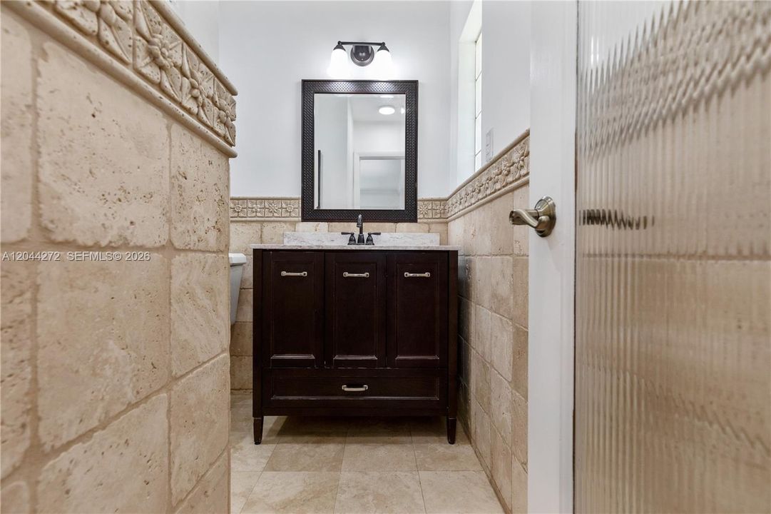 Recently Rented: $3,500 (3 beds, 2 baths, 1656 Square Feet)