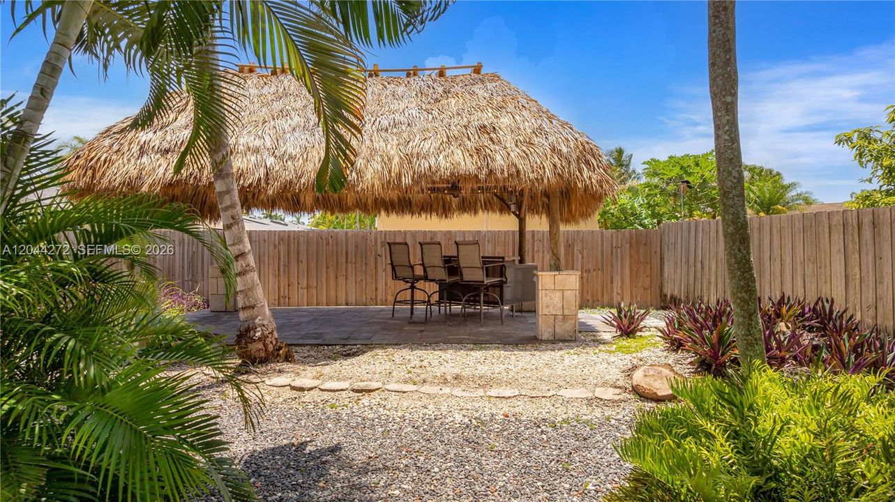 Recently Rented: $3,500 (3 beds, 2 baths, 1656 Square Feet)