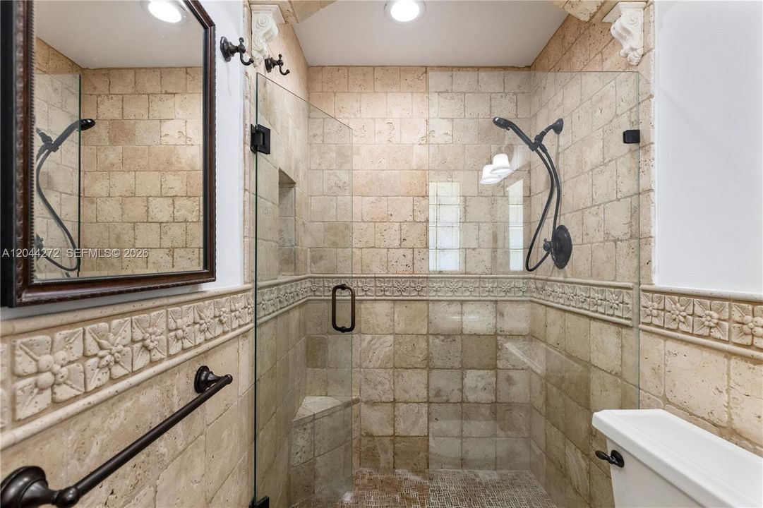 Recently Rented: $3,500 (3 beds, 2 baths, 1656 Square Feet)
