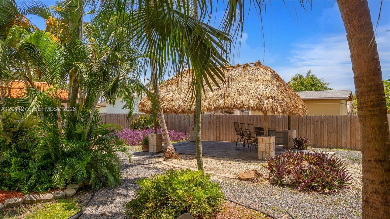 Recently Rented: $3,500 (3 beds, 2 baths, 1656 Square Feet)