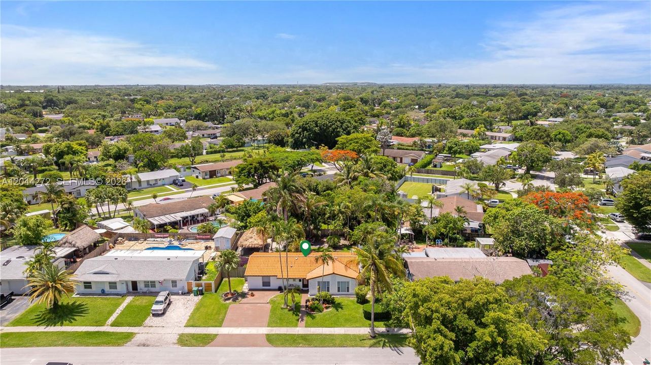 Recently Rented: $3,500 (3 beds, 2 baths, 1656 Square Feet)