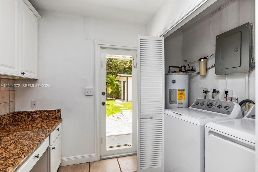 Recently Rented: $3,500 (3 beds, 2 baths, 1656 Square Feet)