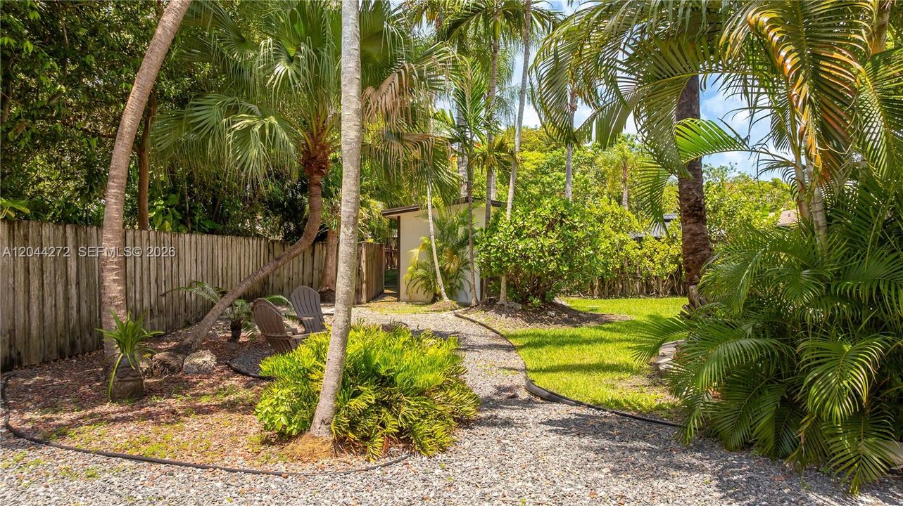 Recently Rented: $3,500 (3 beds, 2 baths, 1656 Square Feet)