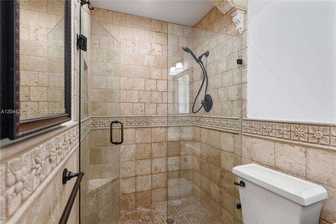 Recently Rented: $3,500 (3 beds, 2 baths, 1656 Square Feet)