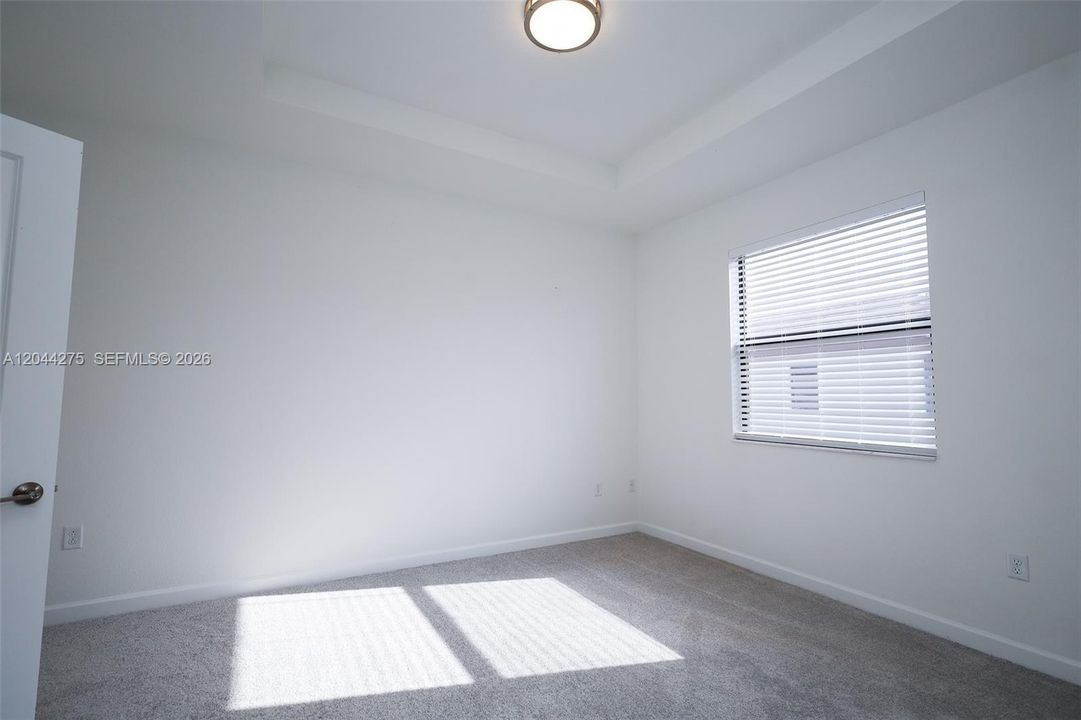 В аренду: $2,800 (3 спален, 2 ванн, 1695 Квадратных фут)