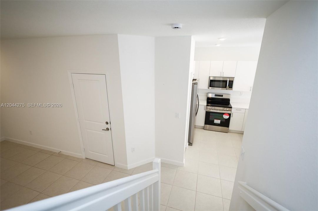 В аренду: $2,800 (3 спален, 2 ванн, 1695 Квадратных фут)