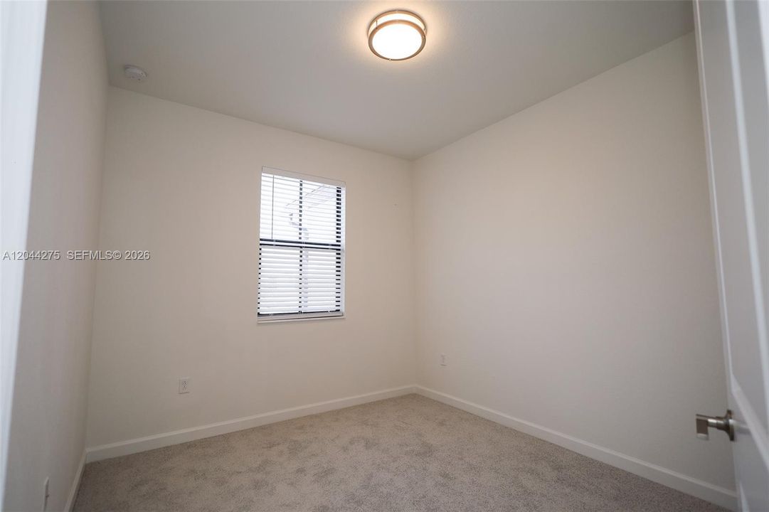 В аренду: $2,800 (3 спален, 2 ванн, 1695 Квадратных фут)
