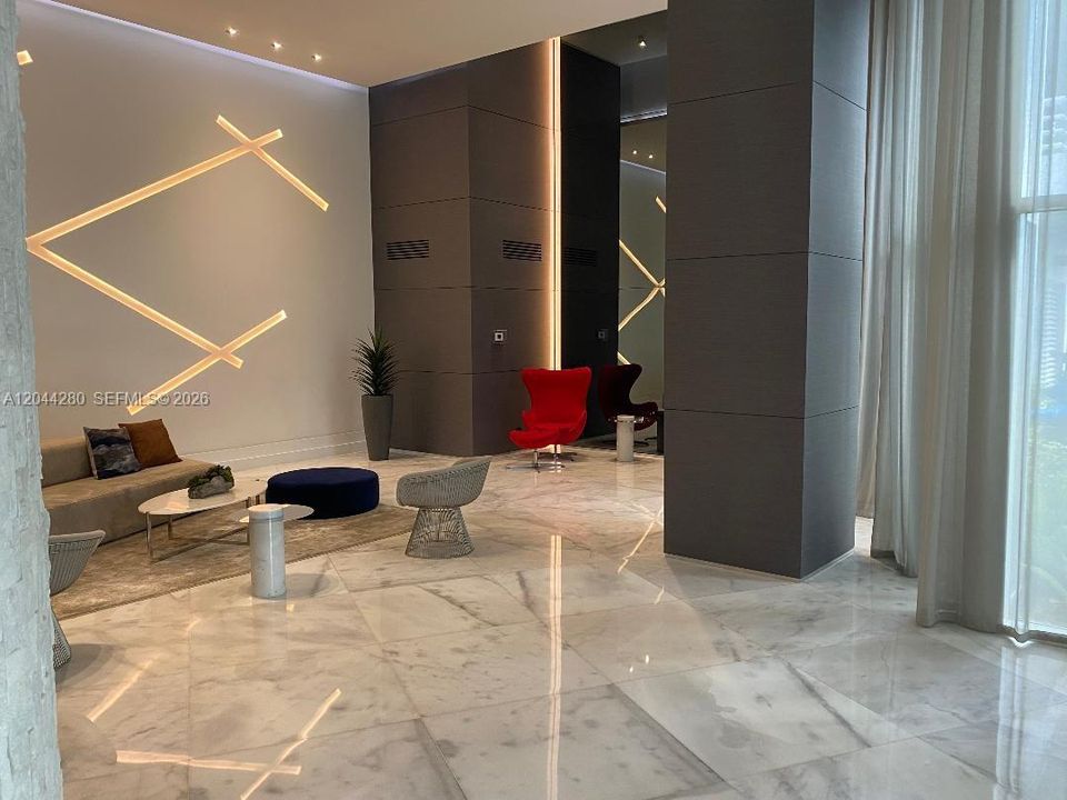 На продажу: $450,000 (2 спален, 2 ванн, 1181 Квадратных фут)