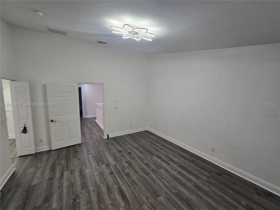 Masyer Bedroom
